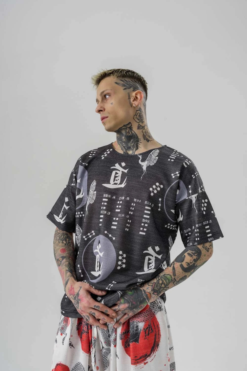 Oversize тениска "Tenshi Move"
