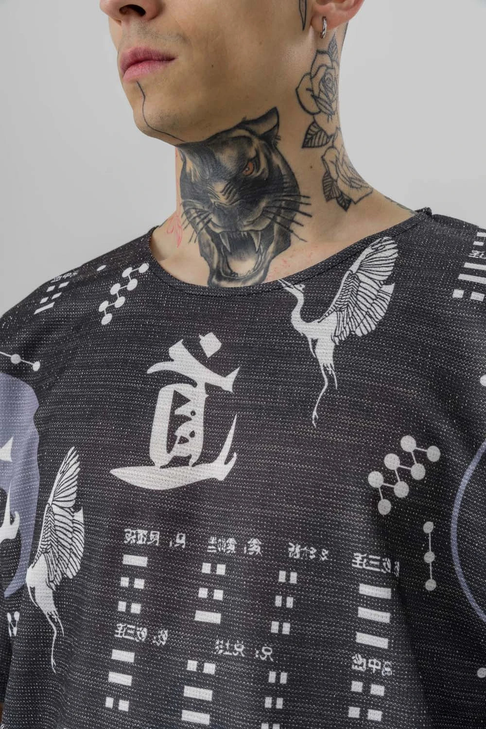 Oversize тениска "Tenshi Move"