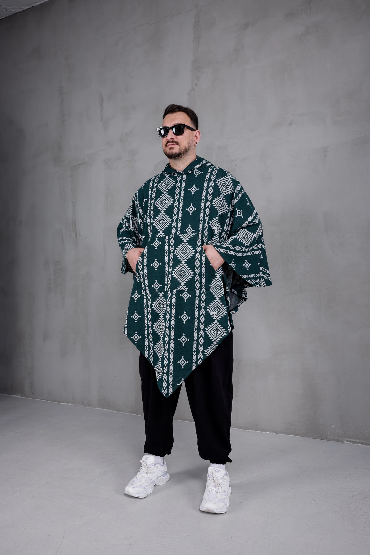 FOREST NOMAD™ – Oversized Hooded Streetwear Poncho
