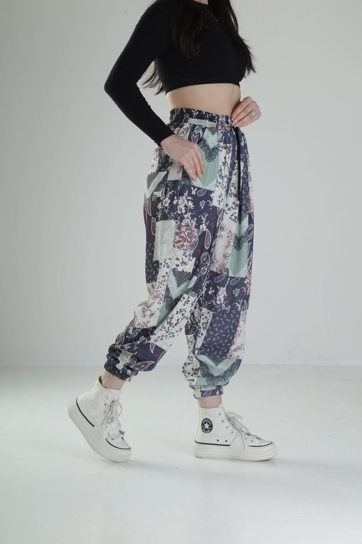 Street Botanica™ Lady