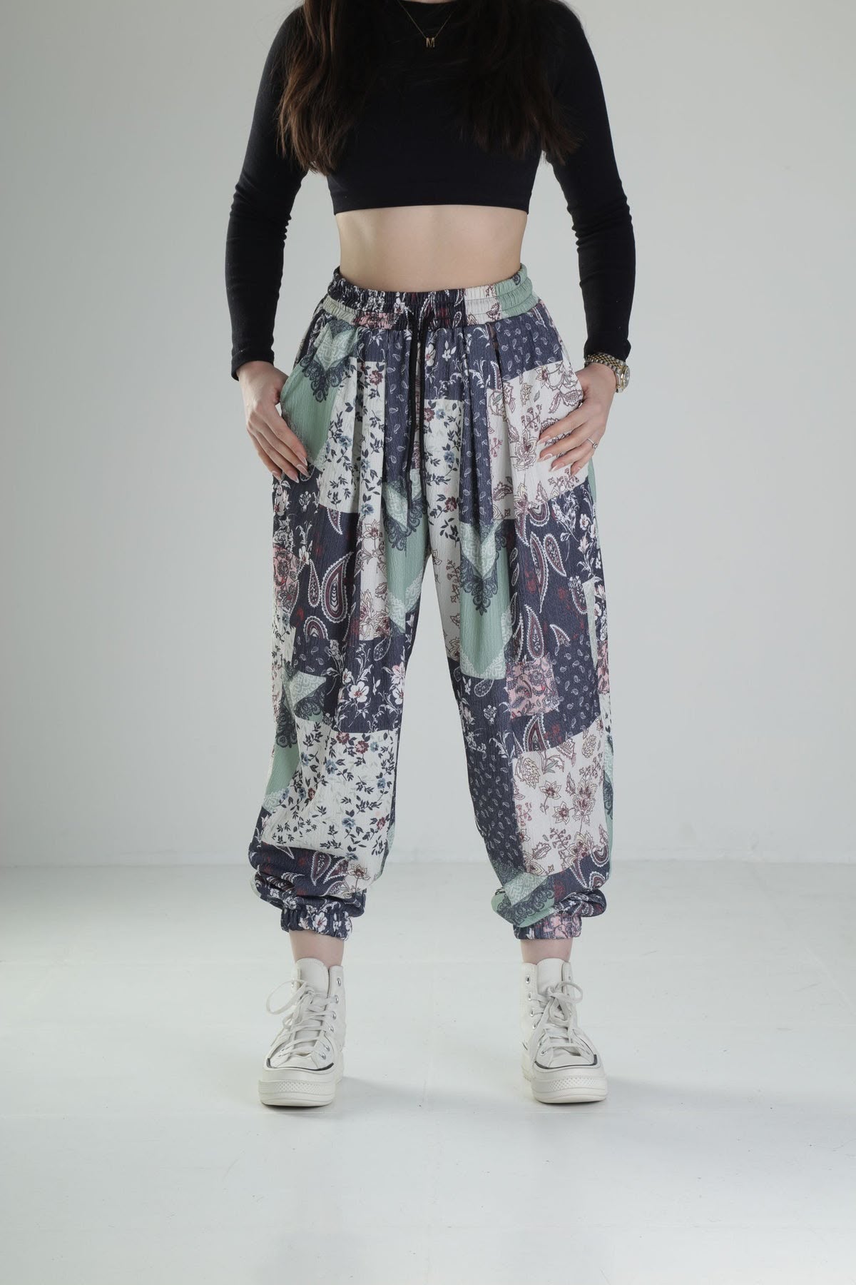 Street Botanica™ Lady