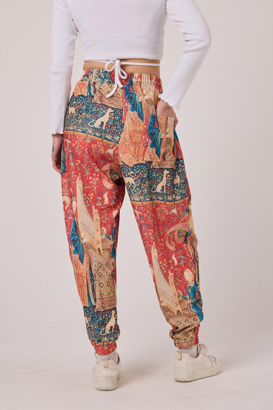 Empire Tapestry – Lady