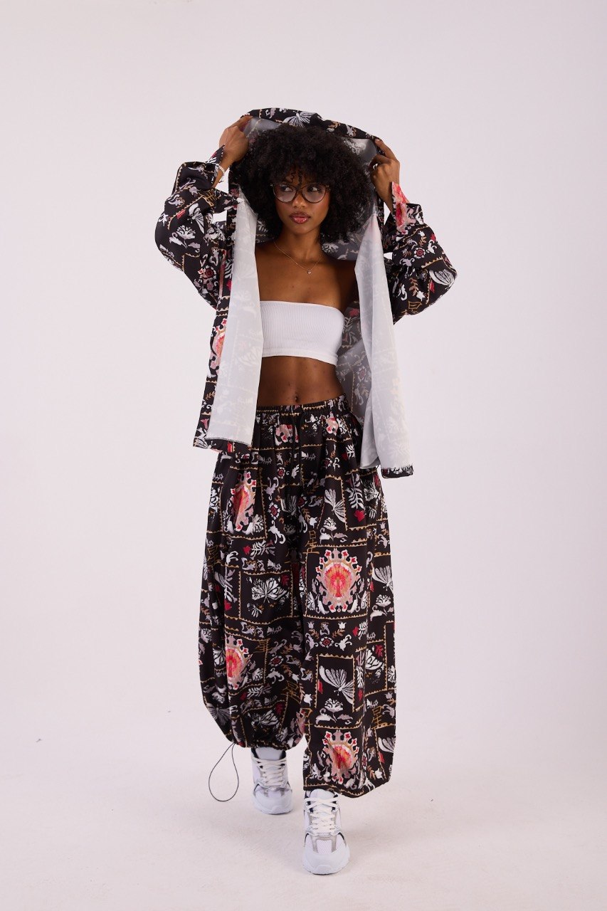 INK RIOT — Oversized Hooded Shirt