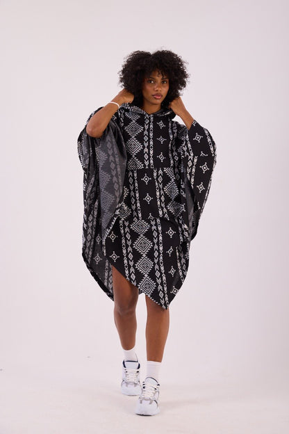 TRIBAL NOMAD™ Lady – Oversized Hooded Streetwear Poncho