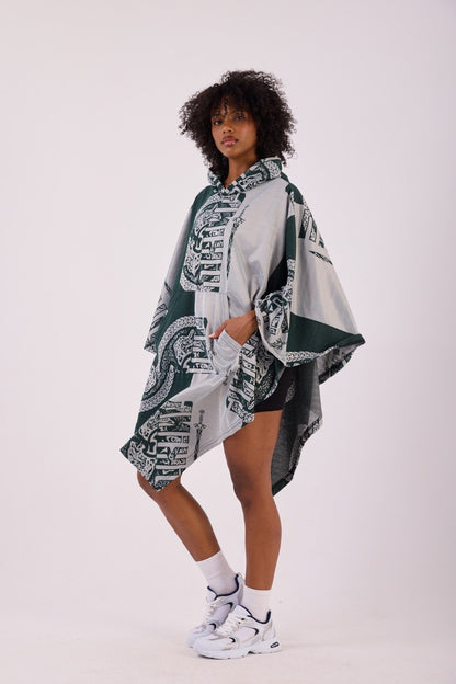 NORDIC NOMAD™ Lady – Oversized Hooded Streetwear Poncho