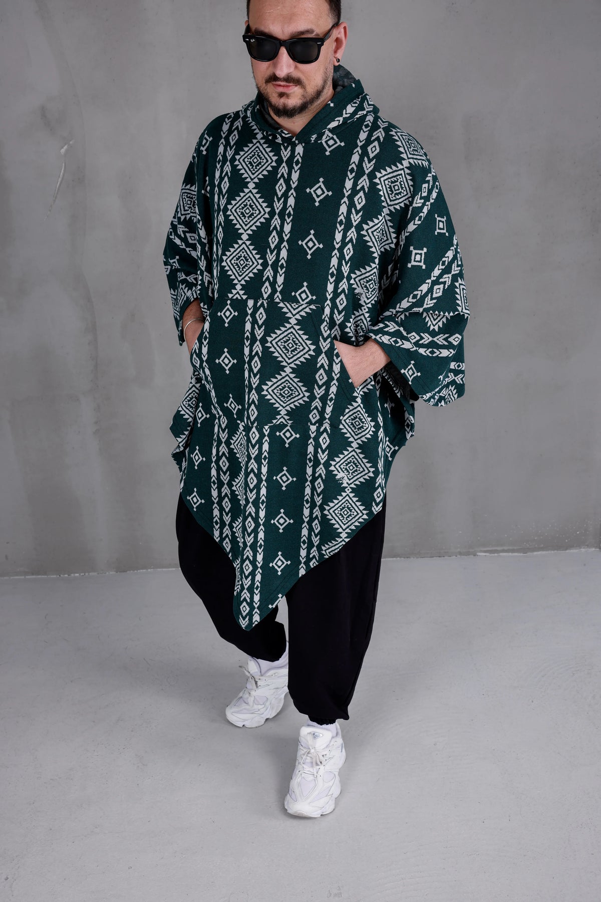 FOREST NOMAD™ – Oversized Hooded Streetwear Poncho