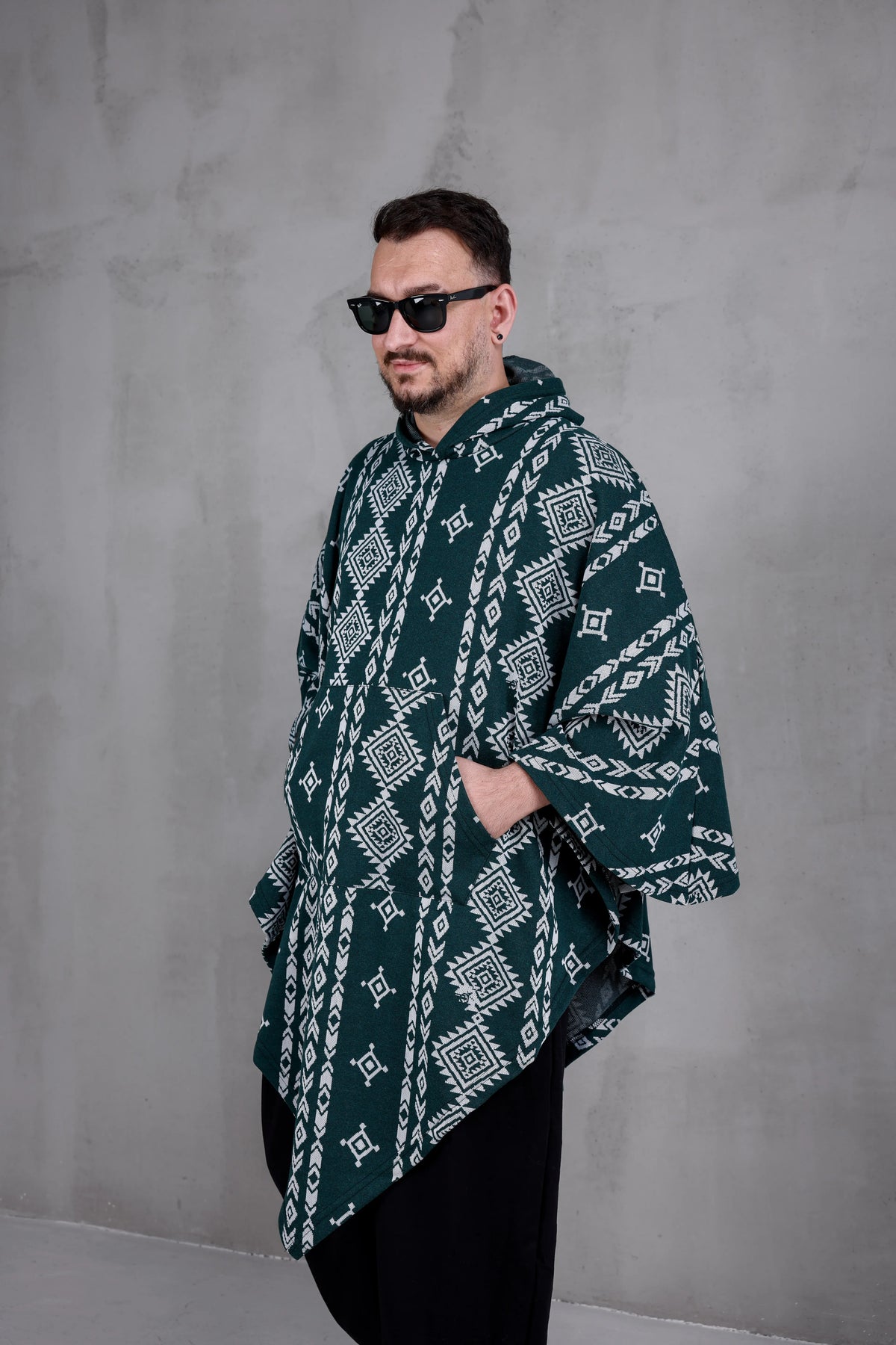FOREST NOMAD™ – Oversized Hooded Streetwear Poncho
