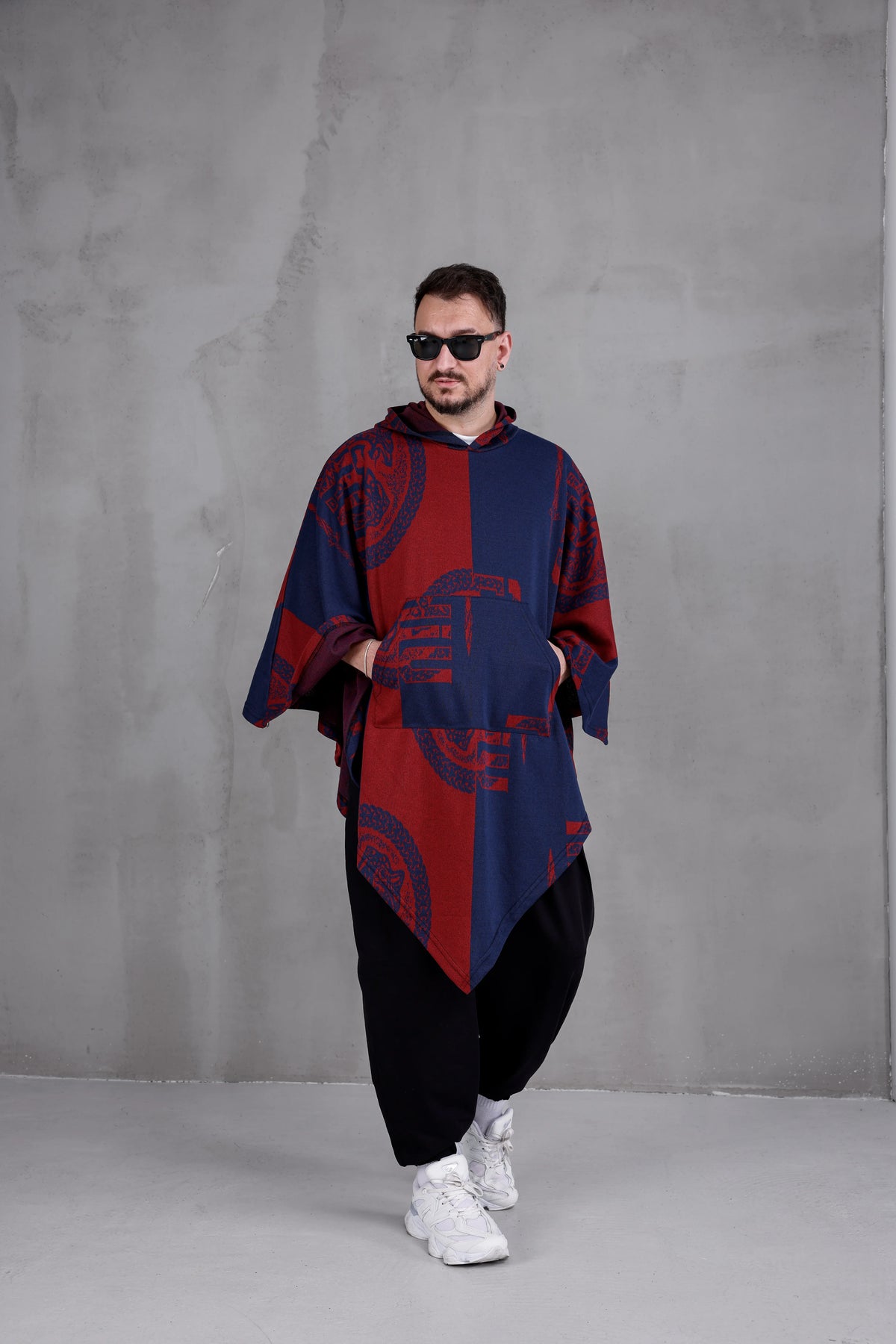 CRIMSON BLOCK™ – Oversized Hooded Streetwear Poncho