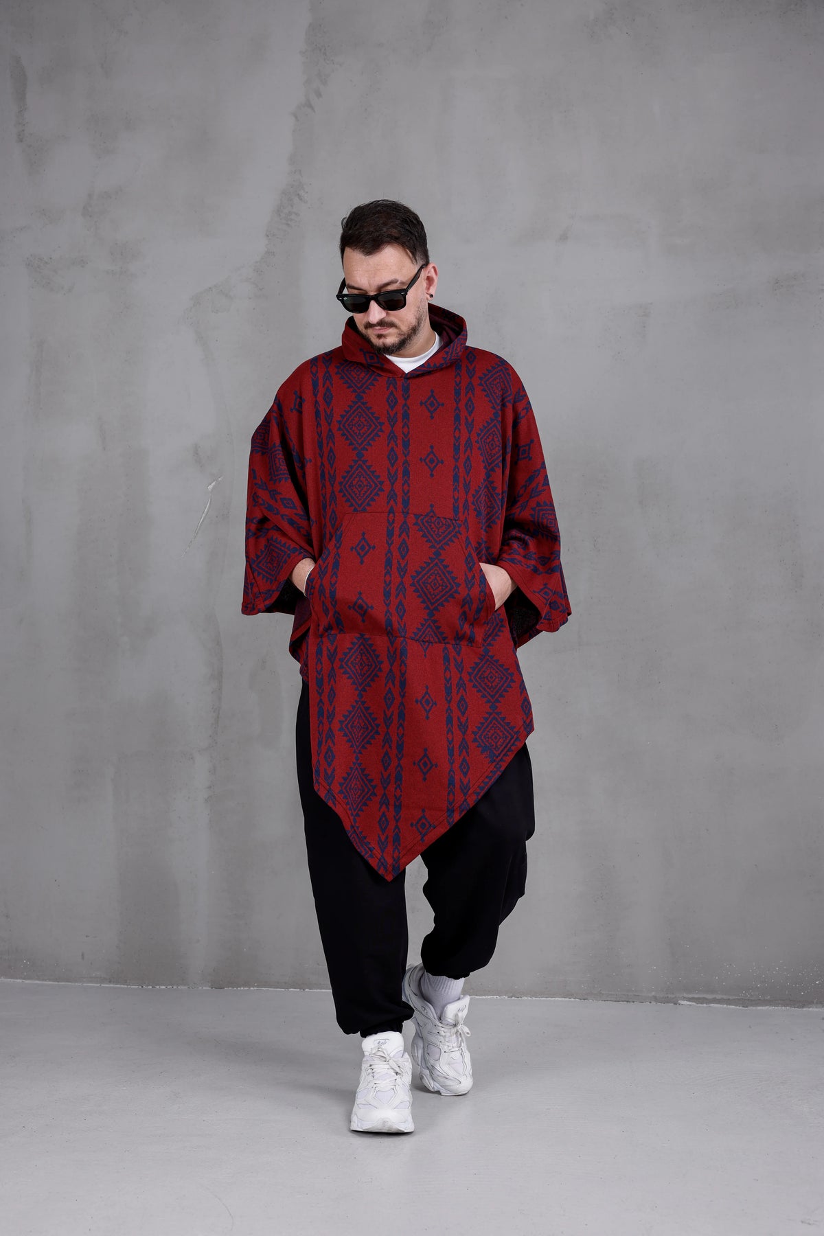 RED NOMAD™ – Oversized Hooded Streetwear Poncho