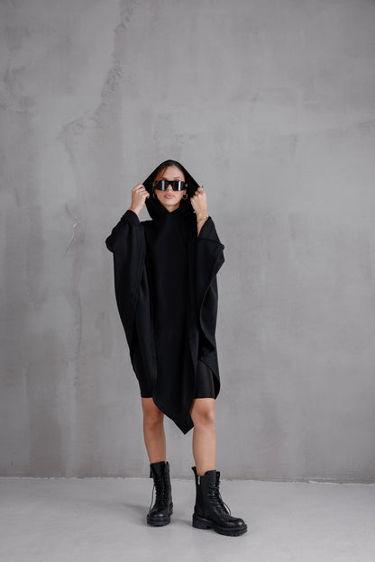 BLACK NOMAD™ Lady – Oversized Hooded Streetwear Poncho