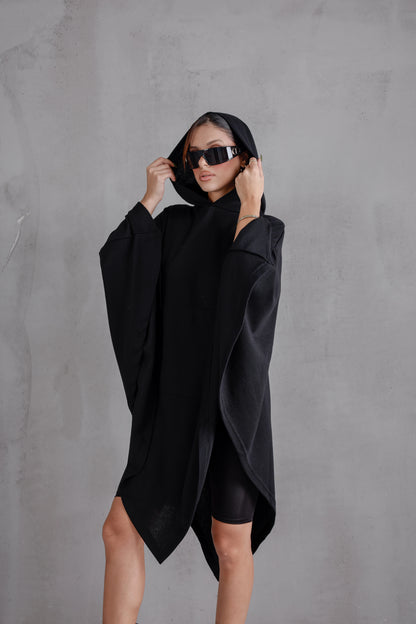 BLACK NOMAD™ Lady – Oversized Hooded Streetwear Poncho